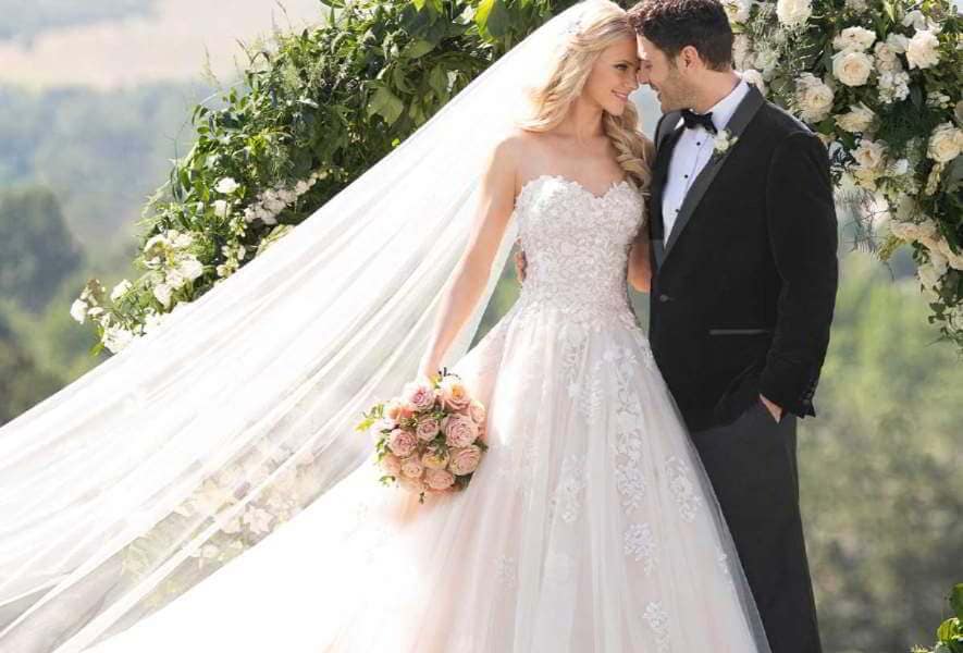 hochzeitsrausch Brautmoden - Martina Liana 2020