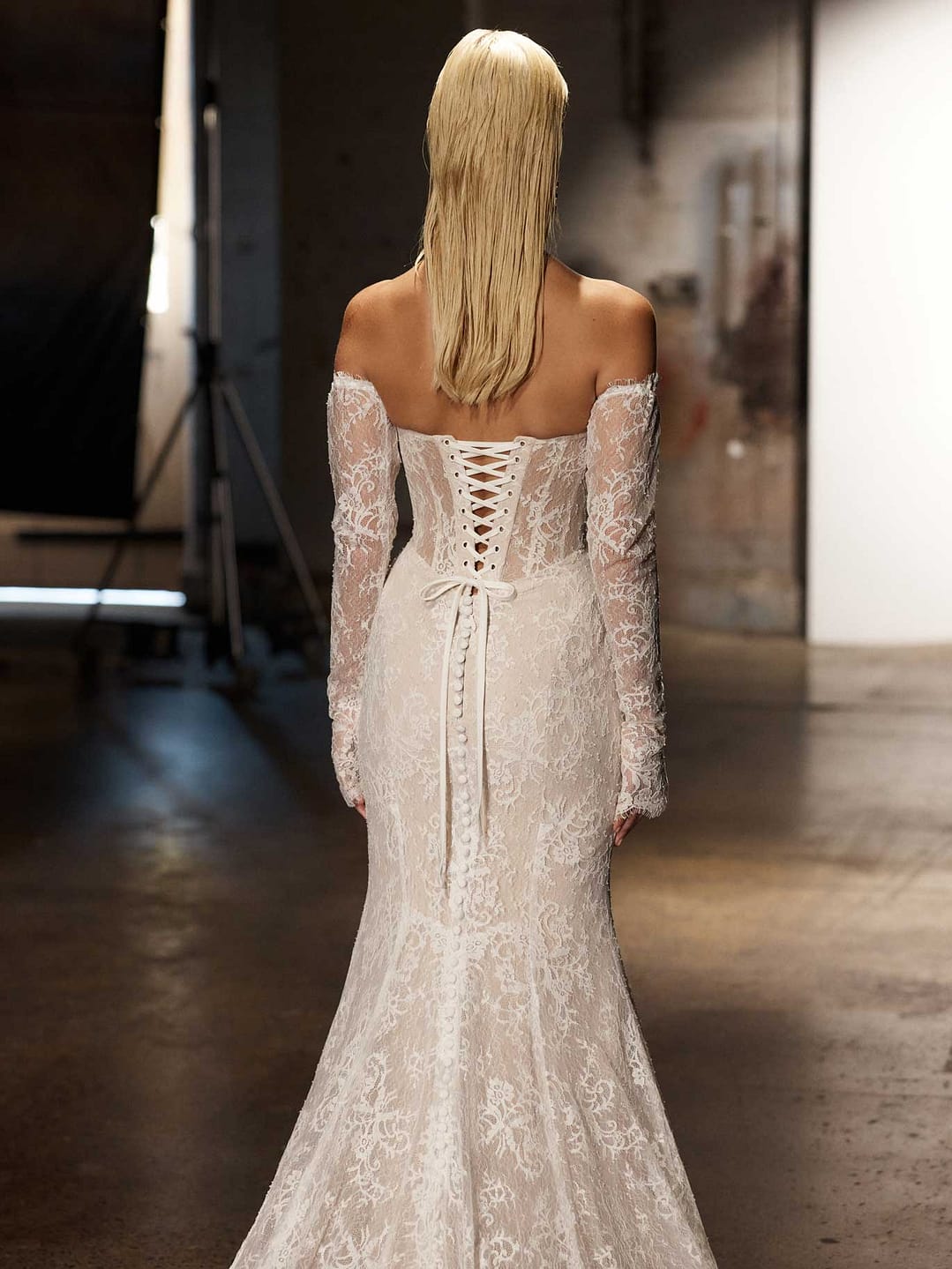 ROXANNE_EY583_4 Evie Young Roxanne