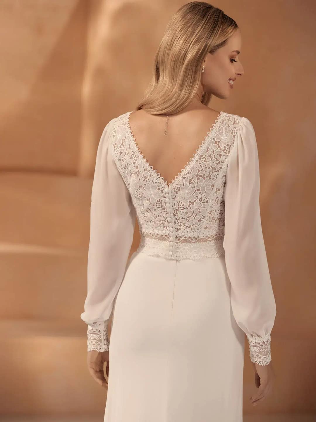 bianco-evento-bridal-e425-makira-skirt-n7-_4_ Bianco Evento E425 – Top