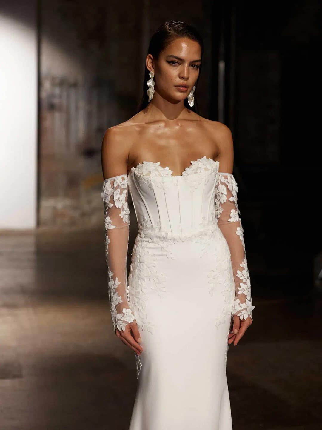 HALE_EY585_3 Evie Young Hale