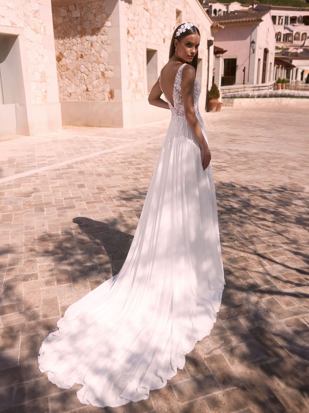 bianco-evento-limited-dress-milon-_1_ Bianco Evento Milon Hochzeitskleid