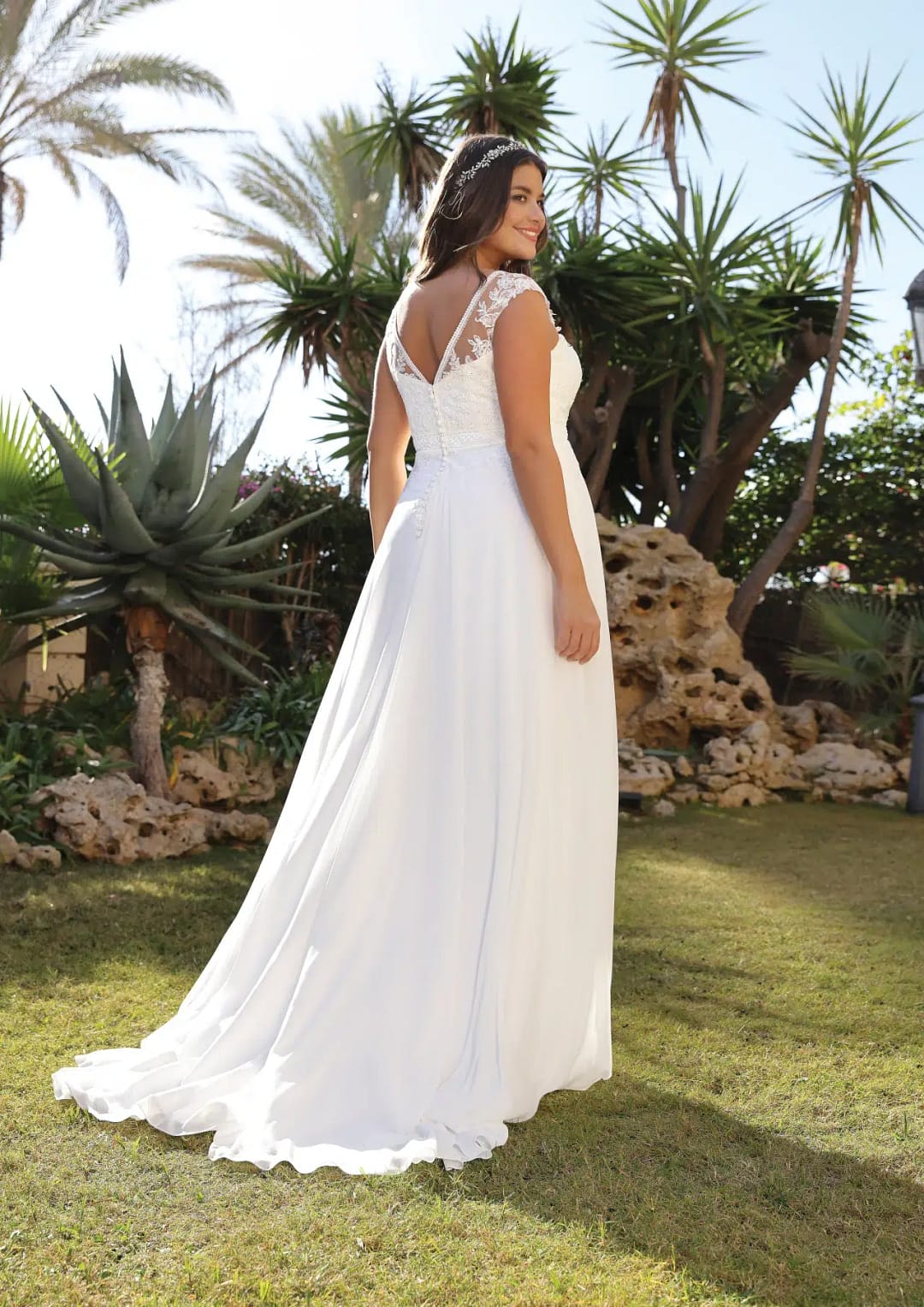 Ladybird Lucasta https://www.hochzeitsrausch.com/jobs-brautmode/