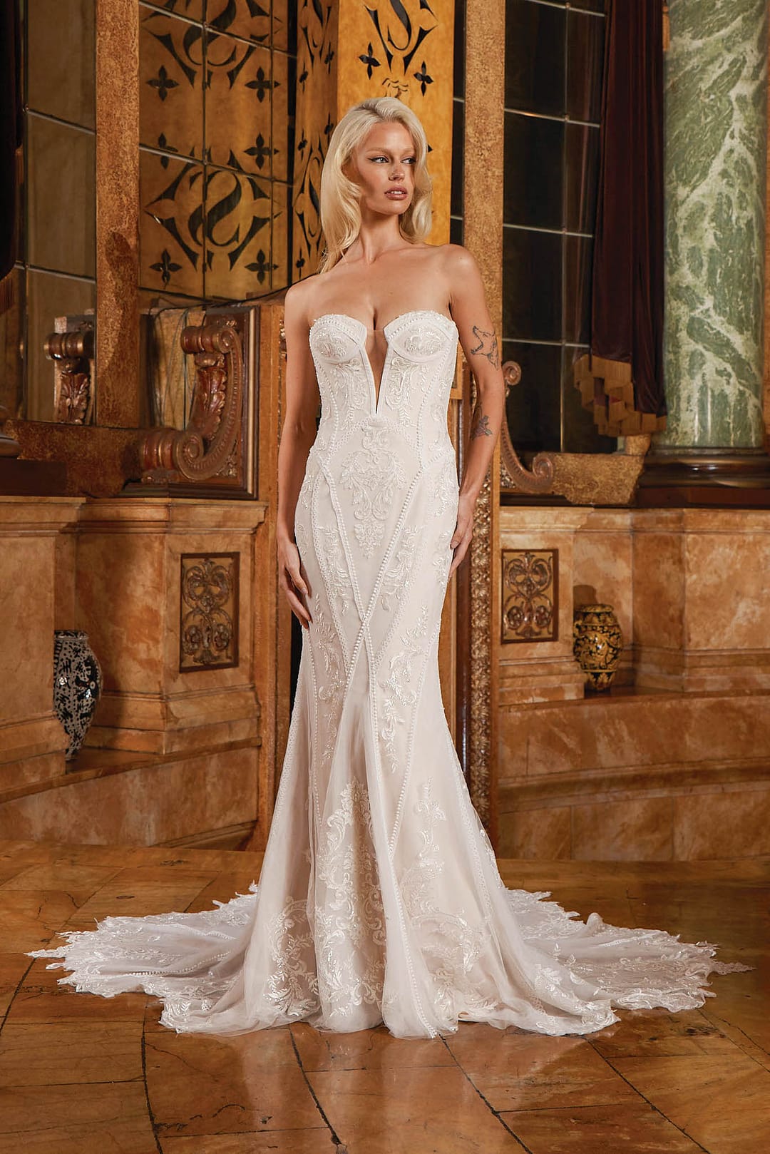 MOSS_EY622_1 Evie Young Moss