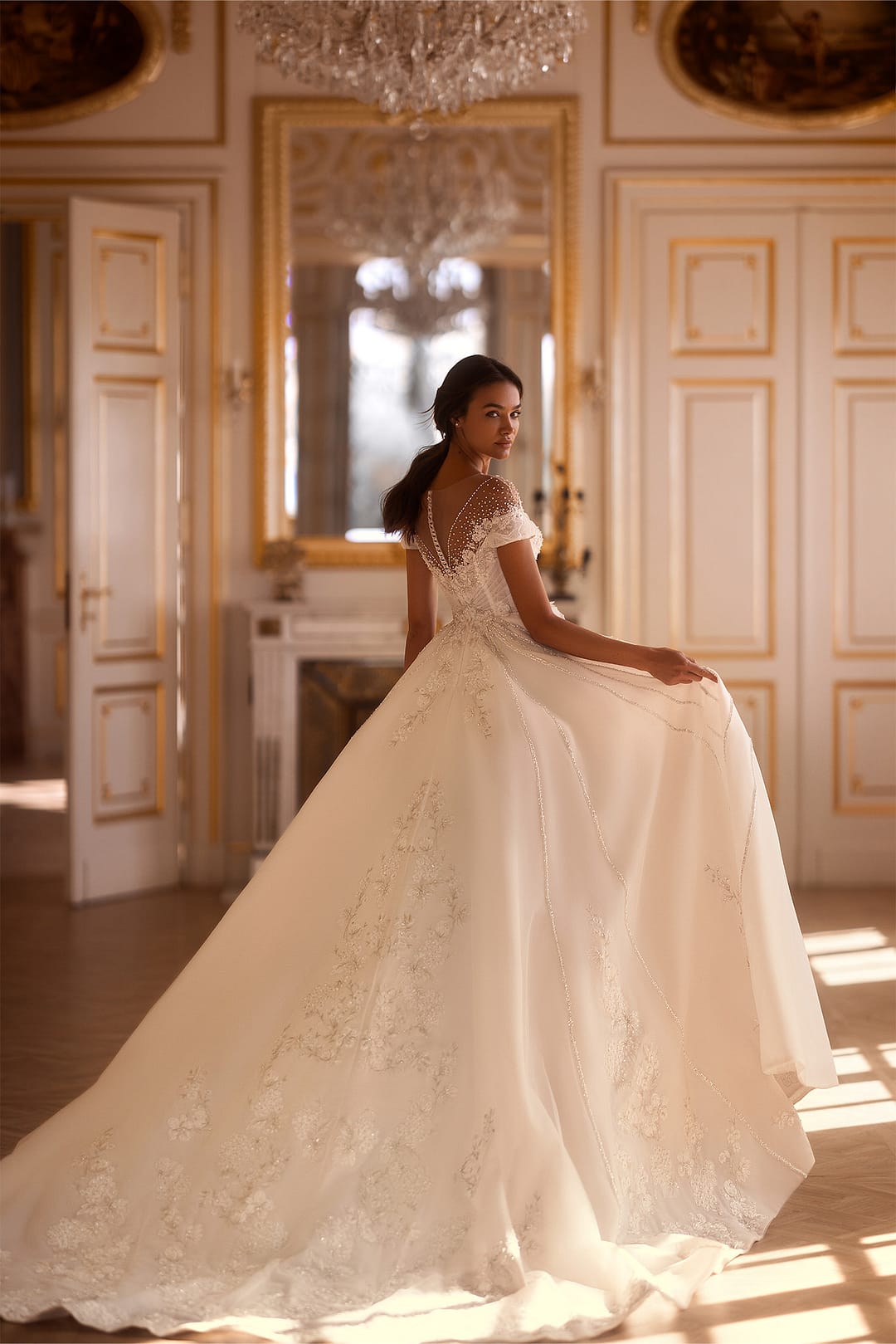 64c391c828f084e97d827ae0_404 - Saint 4_1 Elly Bride Saint 404 Brautkleid