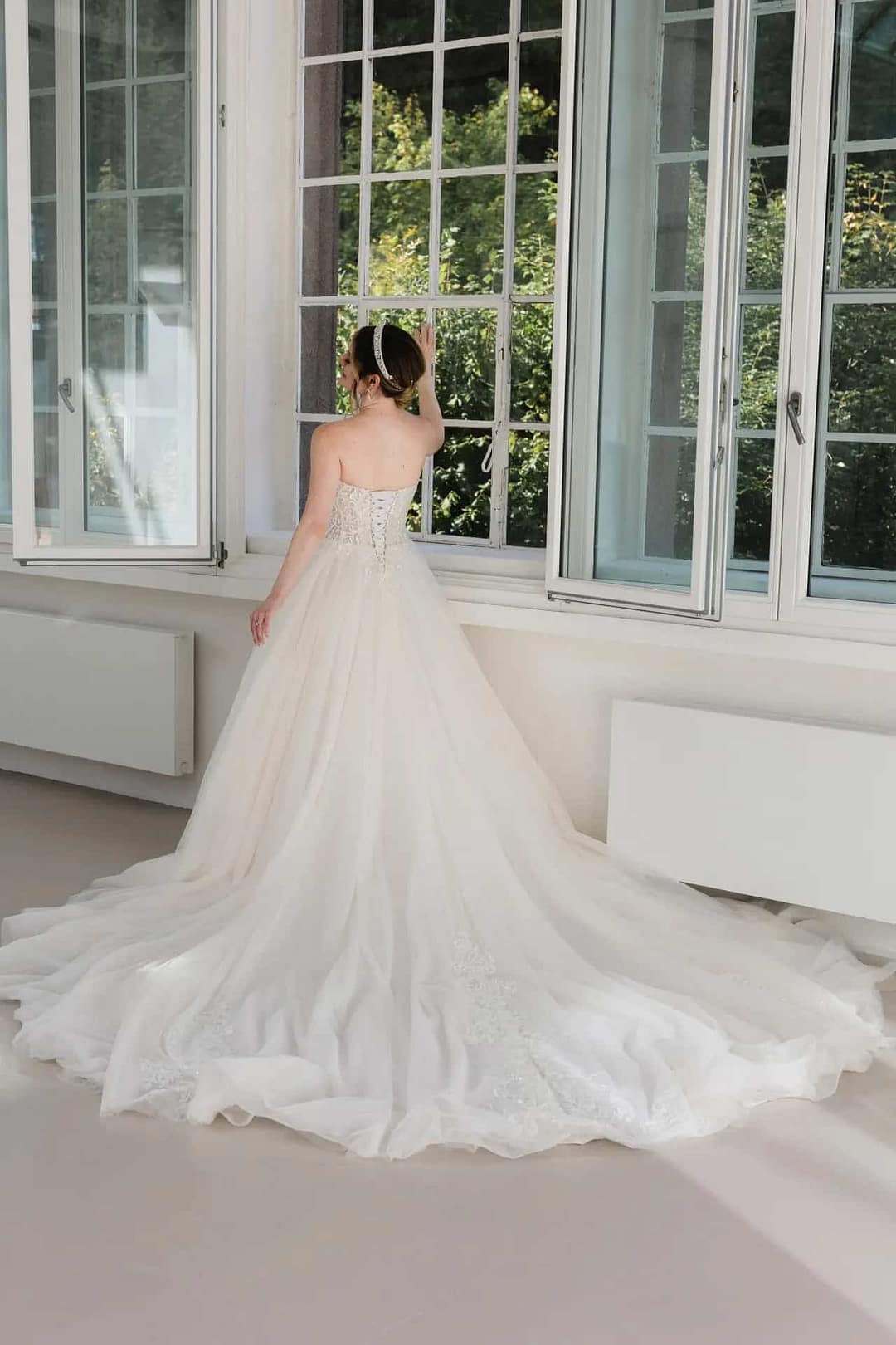 BridonistaWeddingDressC23-08_HQ_15 C23-08(LU) - Bridonista