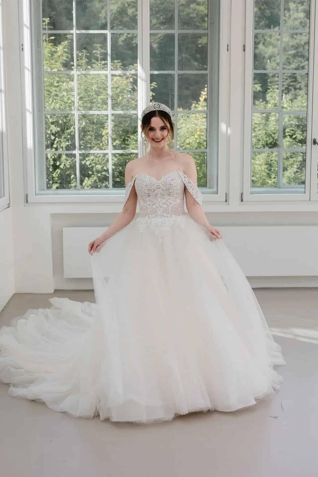 BridonistaWeddingDressC23-08_HQ_7 C23-08(LU) - Bridonista