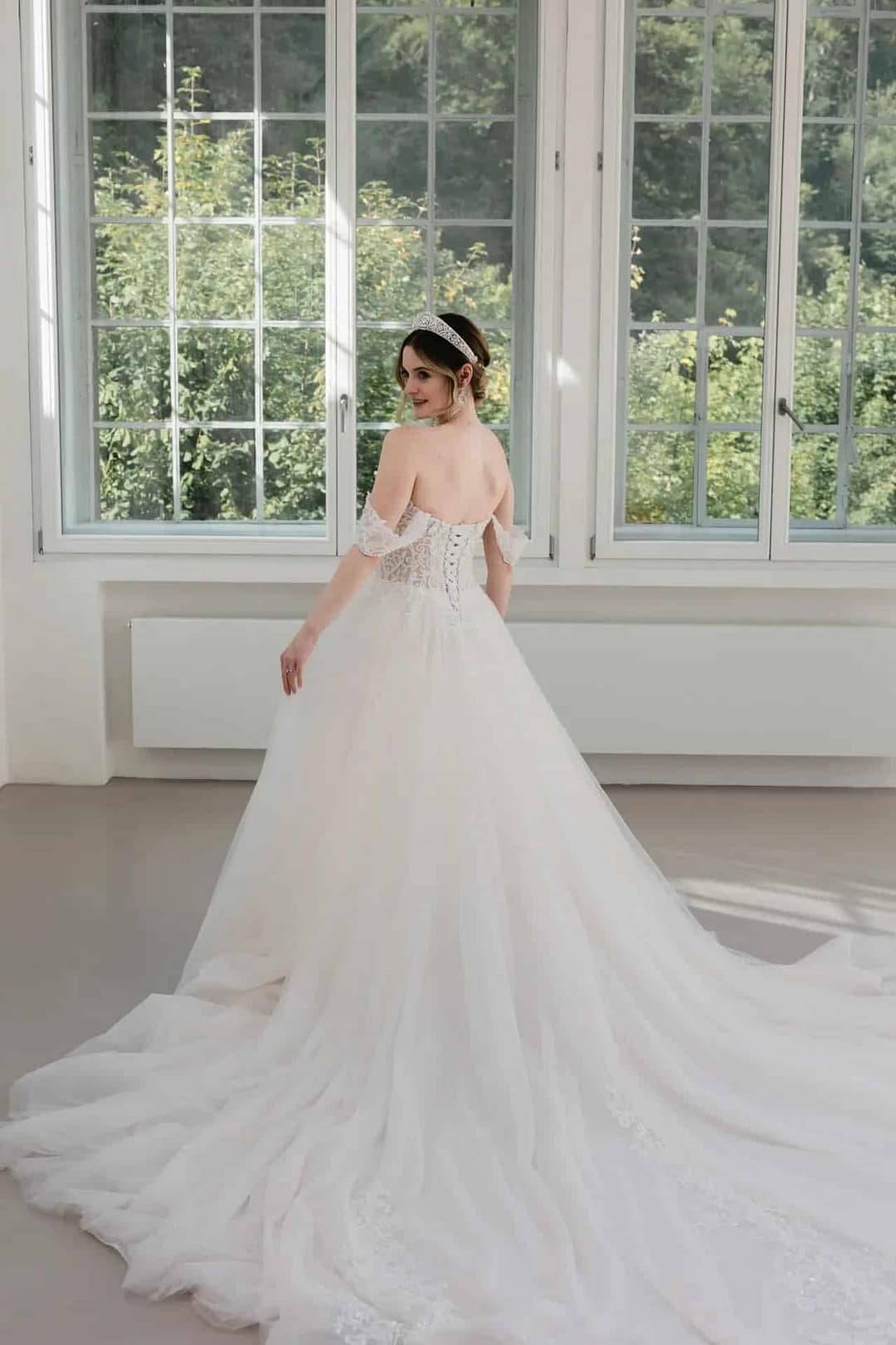 BridonistaWeddingDressC23-08_HQ_8 C23-08(LU) - Bridonista