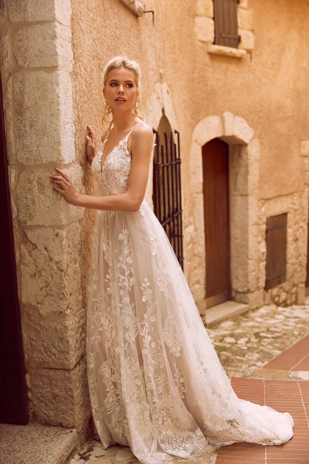 HARPER-ML2219-FULL-LACE-GOWN-WITH-PLUNGING-NECKLINE-AND-TULLE-STRAPS-FITTED-BODICE-AND-FLOATY-SKIRT-LOW-BACK-AND-ZIPPER-WEDDING-DRESS-MADI-LANE-BRIDAL1 Madi Lane Harper