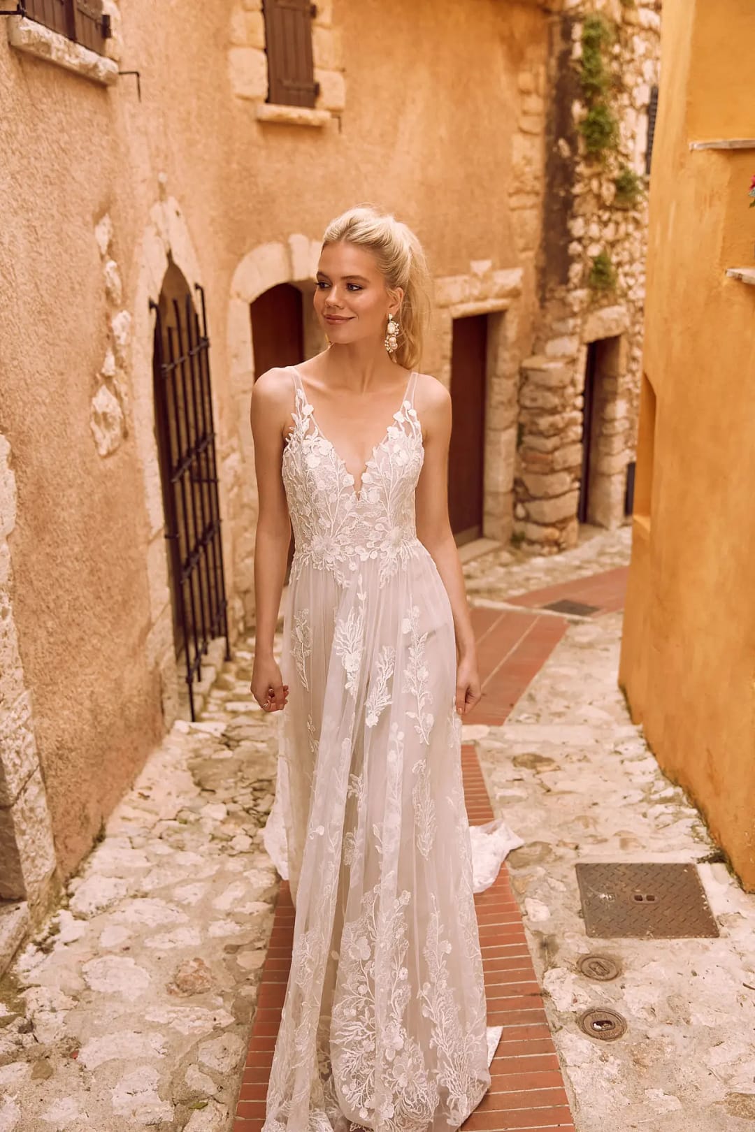 HARPER-ML2219-FULL-LACE-GOWN-WITH-PLUNGING-NECKLINE-AND-TULLE-STRAPS-FITTED-BODICE-AND-FLOATY-SKIRT-LOW-BACK-AND-ZIPPER-WEDDING-DRESS-MADI-LANE-BRIDAL4 Madi Lane Harper