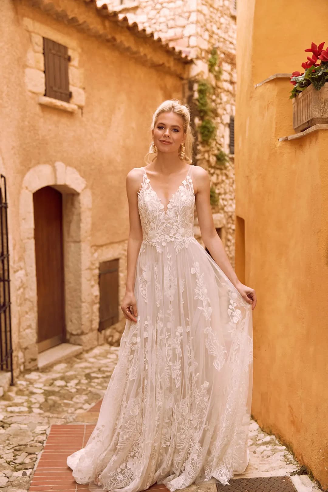 HARPER-ML2219-FULL-LACE-GOWN-WITH-PLUNGING-NECKLINE-AND-TULLE-STRAPS-FITTED-BODICE-AND-FLOATY-SKIRT-LOW-BACK-AND-ZIPPER-WEDDING-DRESS-MADI-LANE-BRIDAL5 Madi Lane Harper