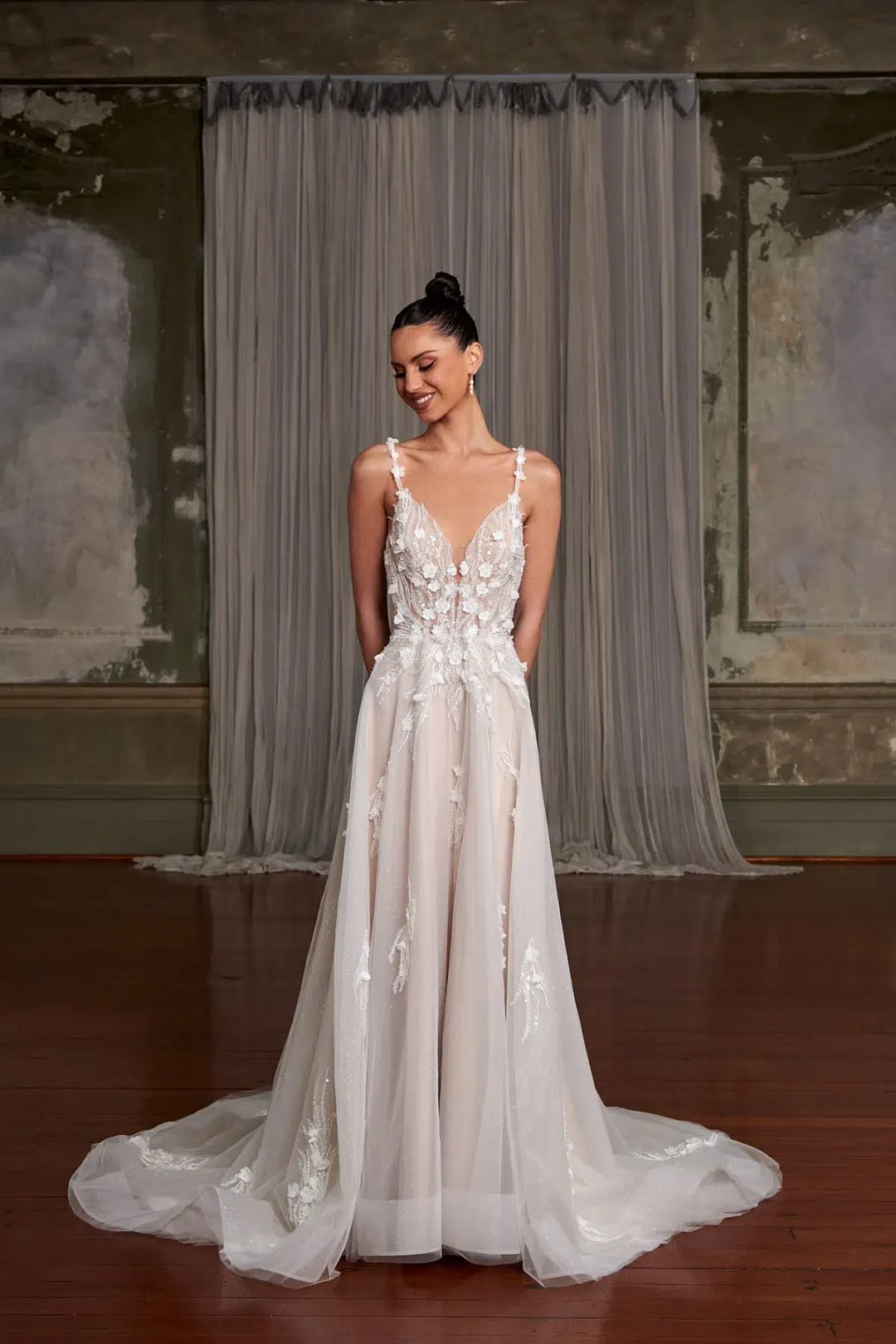 Evie Young - ALARA_EY519_4 Evie Young Alara