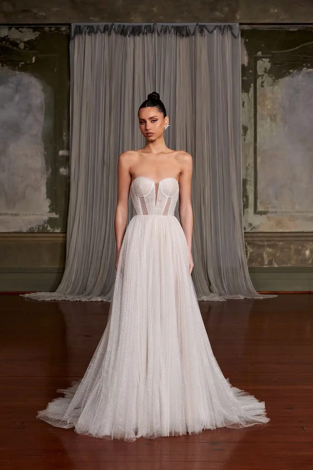 Evie Young Lucinda-3 Evie Young Lucinda