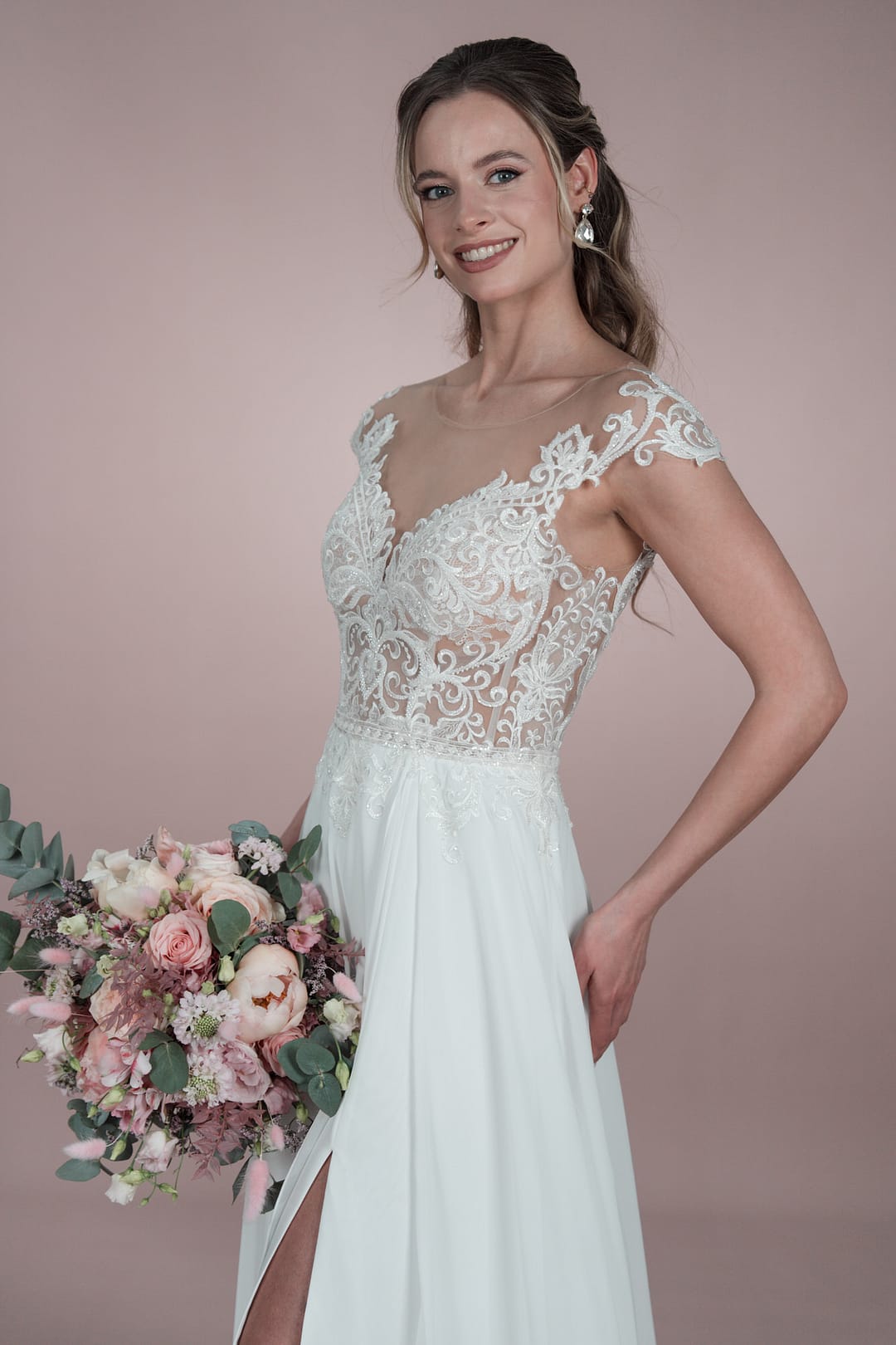 BRI01098 Bridonista C24-01