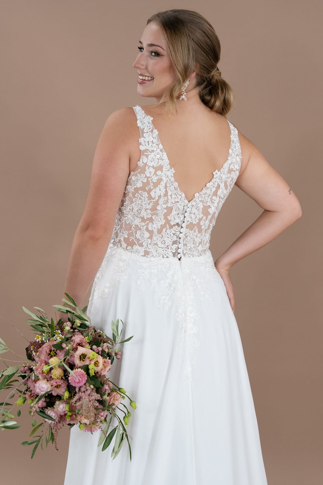 V25-02_HQ_8 Bridonista V25-02