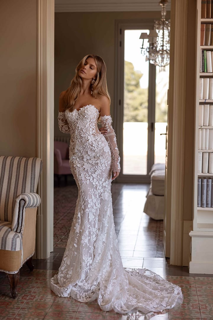 Tina Valerdi Calanthe