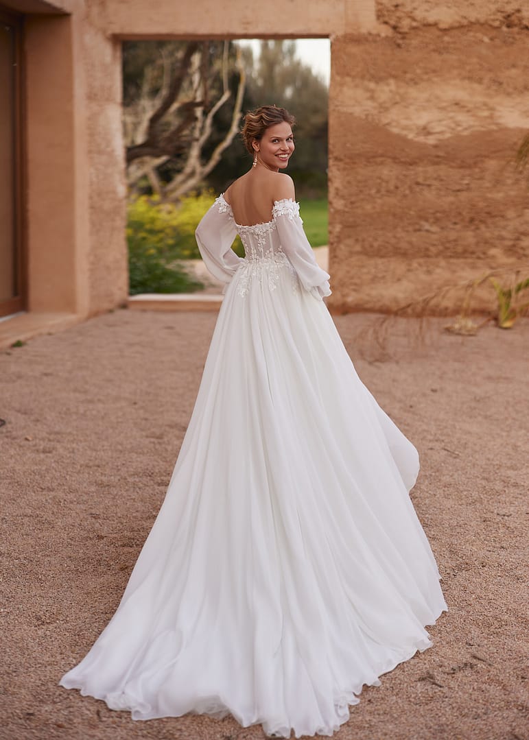 Elly Bride Morag
