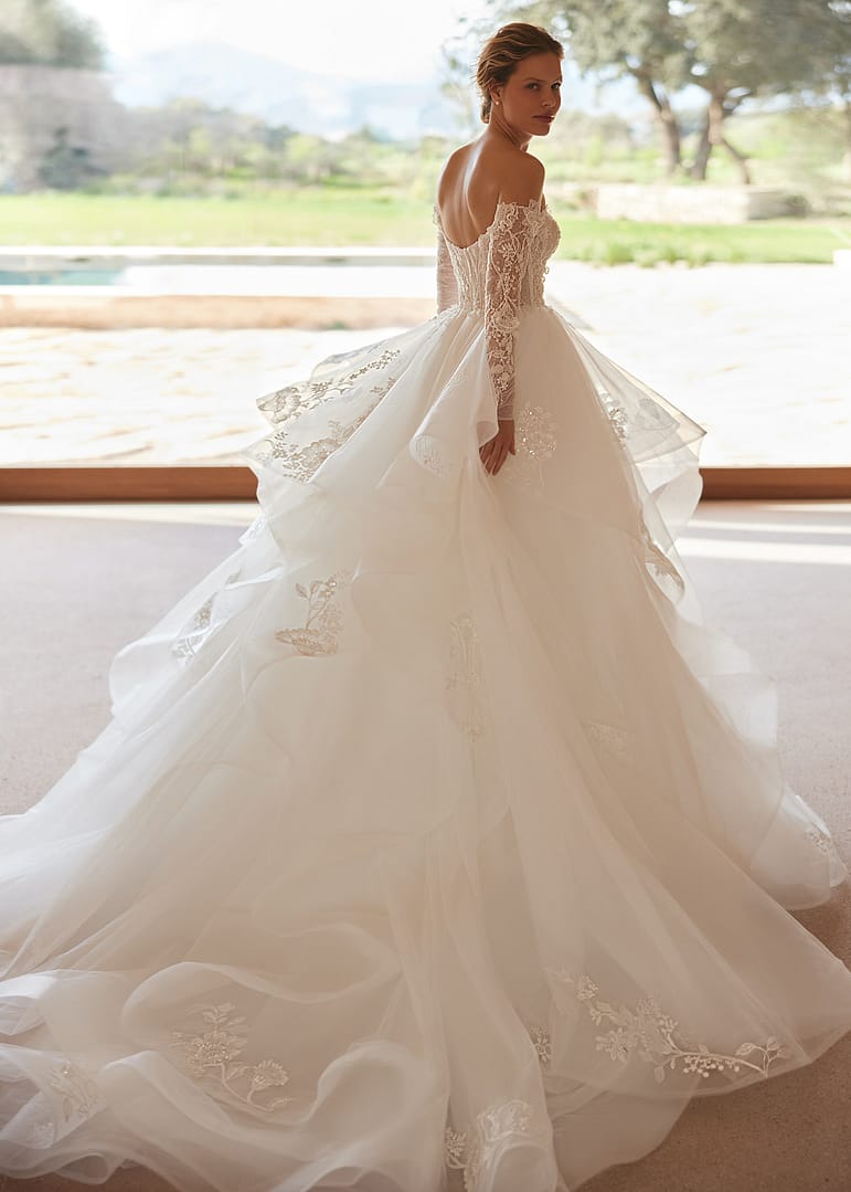 Elly Bride Zendeya