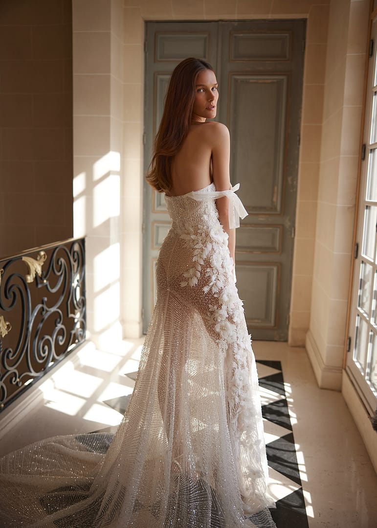 Elly Bride Bria