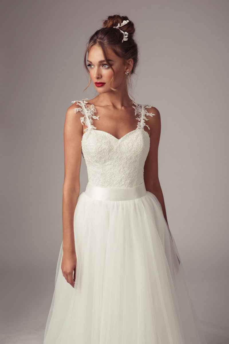 Julie Vino Brautkleid