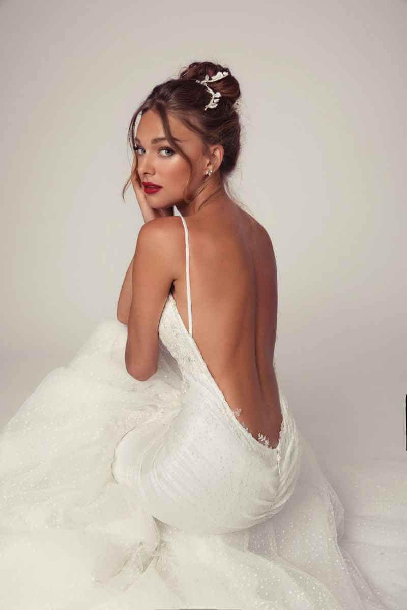 Julie Vino Brautkleid