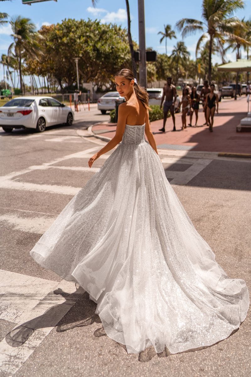 Oliver Martino Carmina Brautkleid Hochzeitskleid Aria Bride-4 Oliver Martino Carmina Brautkleid Hochzeitskleid Aria Bride