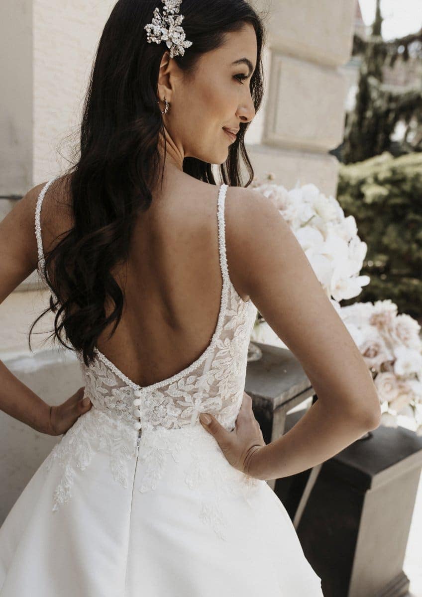 Bridentity Gentleness Brautkleid by White One Bridentity Gentleness Brautkleid