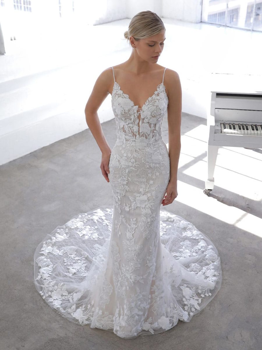 Blue by Enzoani Nicolina